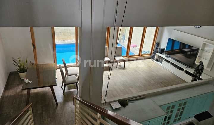 3BR House with Swimming Pool Ready to Occupy in Kebayoran Bintaro