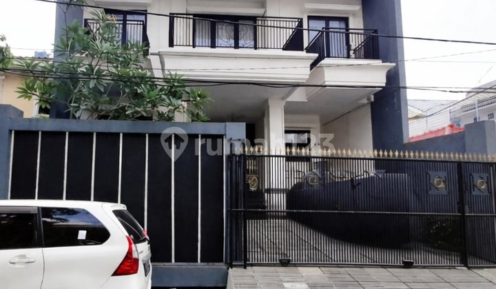 Dijual Rumah di Sunrise Garden