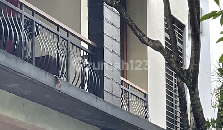 Bintaro Jaya Sector 9 Maleo Near Mosque Full Renovation Minimalist Light Steel Spacious Room