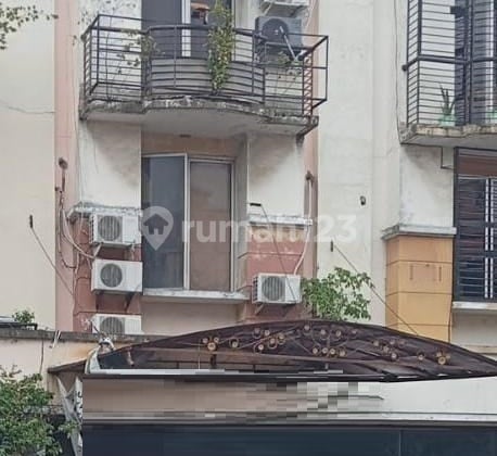 Dijual Ruko di Bulevar Hijau Setrategis Siap Pakai (D0071) Dijual Ruko di Bulevar Hijau Setrategis Siap Pakai (D0071)