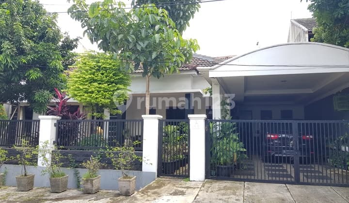House for Sale in Jakasampurna Bekasi, Ready to Occupy, Good Price (C0942)