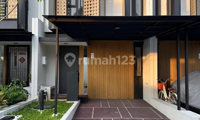 Bebas Banjir, Rumah, 2 Lantai, SHM, Siap Huni(D0180)
