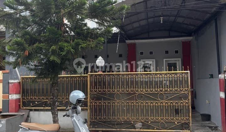 Bisa KPR, Rumah, 2 Lantai, SHM, Siap Huni di Taman Harapan Baru (D0010)