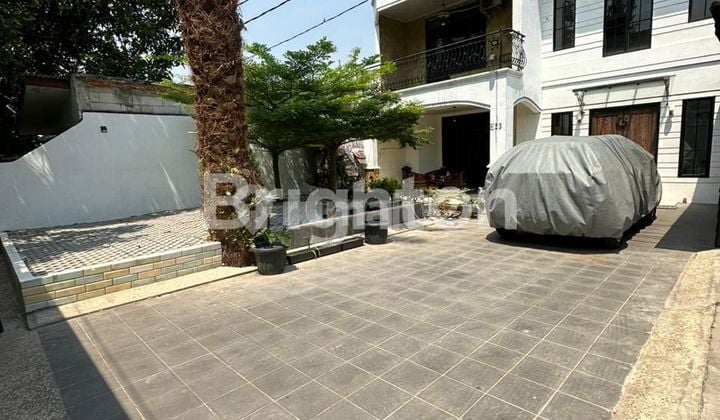 Rumah siap huni 2 lantai di Komplek Kehakiman Tangerang