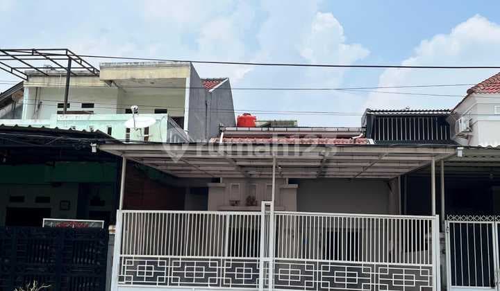 Poris Paradise Dekat Sport Club