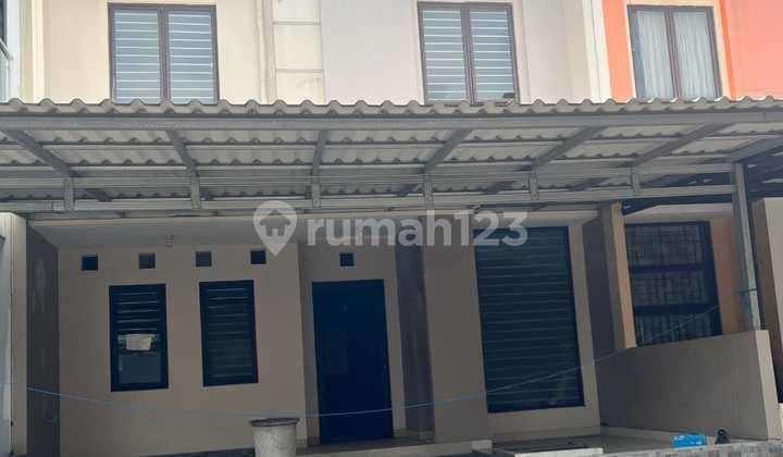 Semi Karawaci Palm House