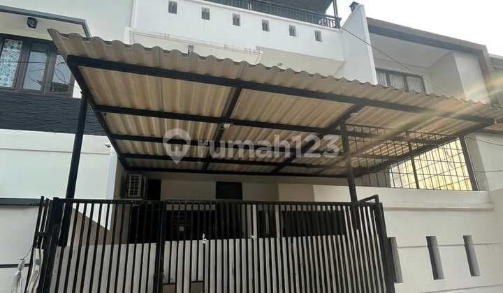 Rumah 3 Lt Greenville Jak-bar