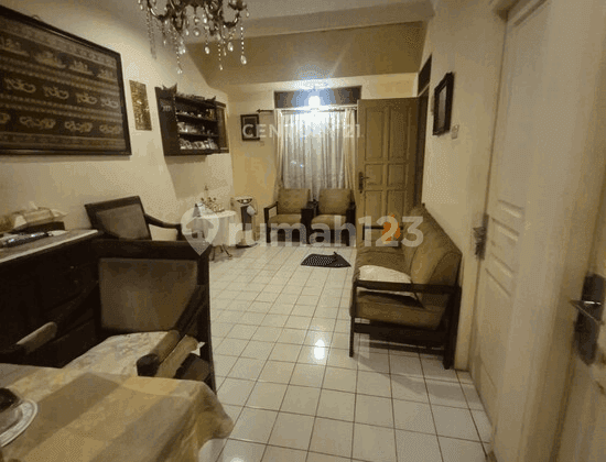 For Sale Strategic House Attractive Price in Bintaro Tangsel