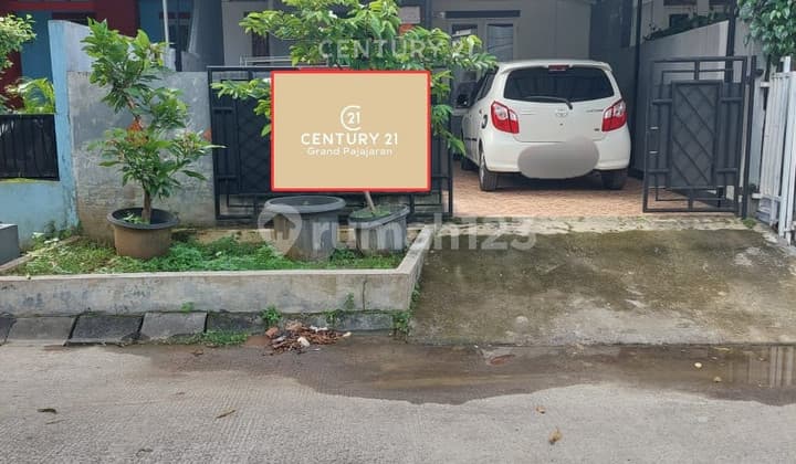 Rumah di Dalam Klaster, Dekat Tol Bogor Selatan di Perumahan Mutiara Bogor Raya Bogor Kota Bogor (Ln)