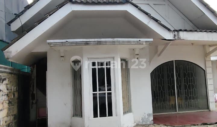 Rumah Strategis Area Griya Depok Asri , Posisi Depan, Mudah Akses Angkot di Kota Depok