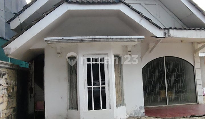 Rumah Strategis Area Griya Depok Asri , Posisi Depan, Mudah Akses Angkot di Kota Depok