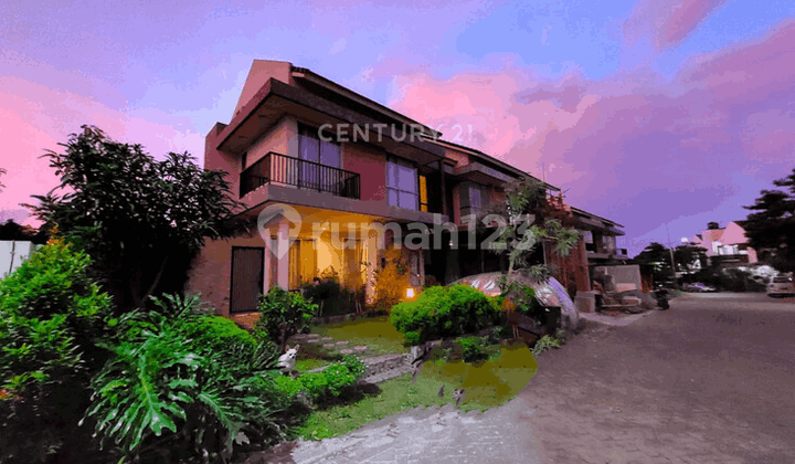 Rumah Cantik Strategis di Royal Tajur Residence Bogor