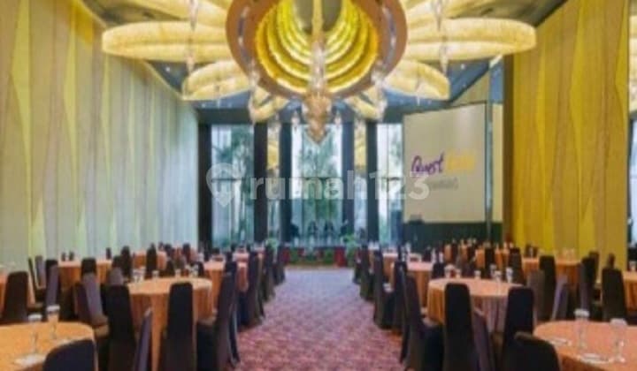 Hotel di Jalan Plampitan, Semarang Dijual Bu