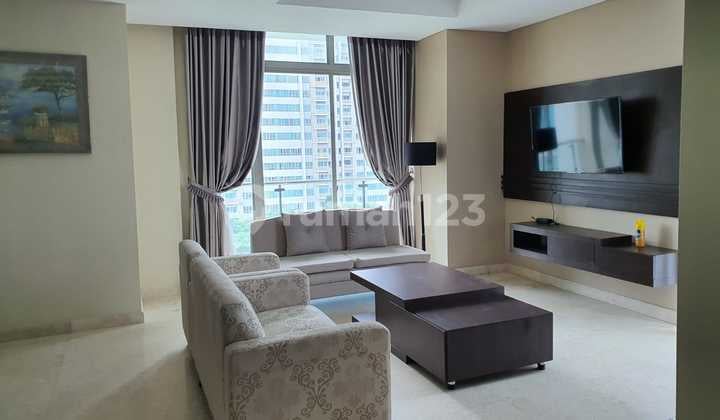 Best Unit!! Disewakan Essence Darmawangsa Apartemen 3+1 BR Furnished