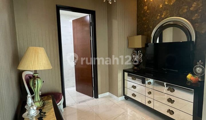 Penthouse Apartment Sudirman Furnished Luxury Private Lift