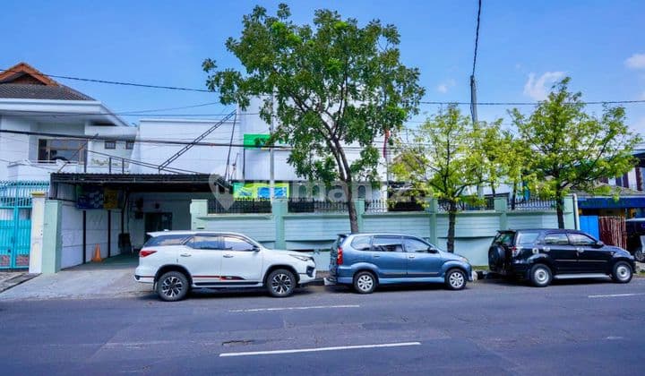 Raya Jemursari Sewa Rumah Usaha Strategis Nol Jalan Raya Komersil