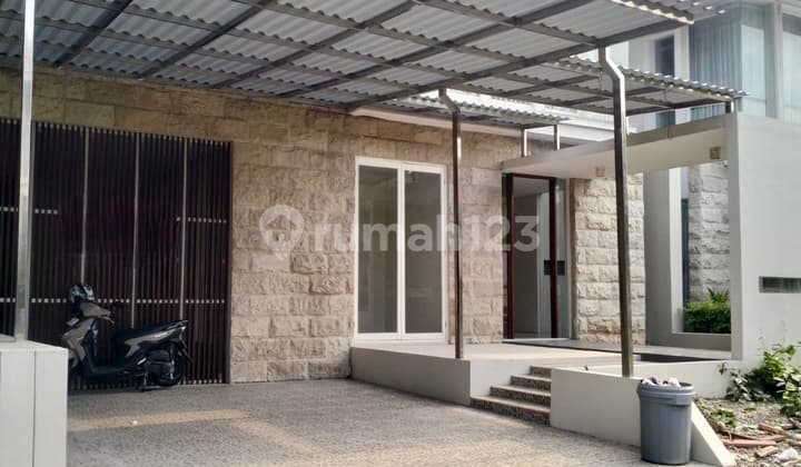 Citraland Eastwood Jual Rumah Modern Minimalis Terawat Siap Huni