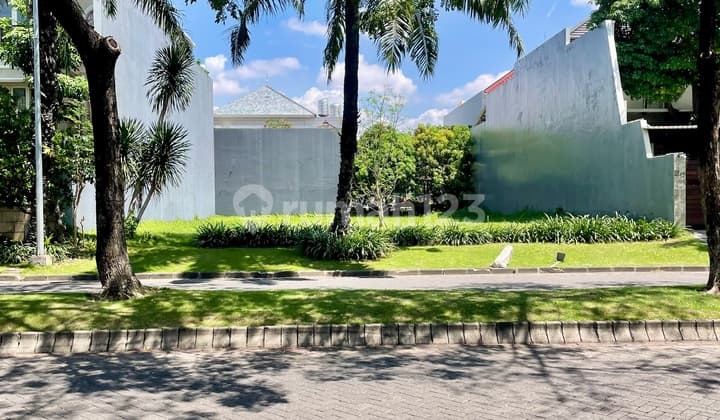 Pakuwon City Selling Land on Boulevard Street One Step Away from the Mall