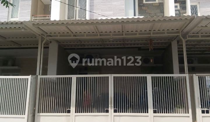 Babatan Pantai Jual Rumah Minimalis 2lt Strategis Di Jalan Utama
