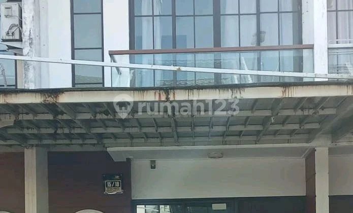 For Rent 2-Story House Green Lake City. West Jakarta For Rent 2-Story House Green Lake City. West Jakarta