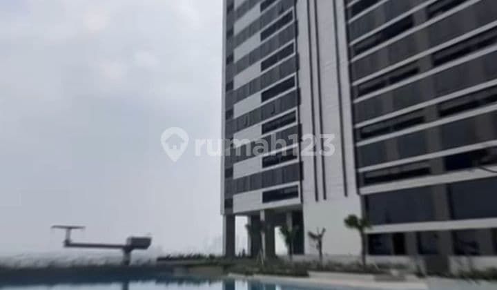 New Collins Boulevard Apartment Unfurnished