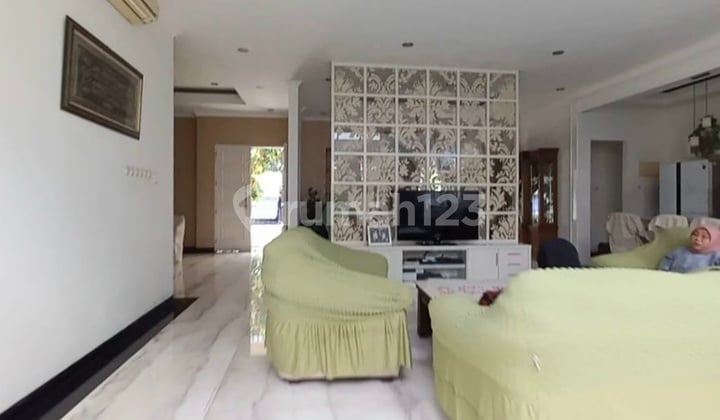 Disewakan Rumah Mewah Strategis Daerah Mampang Prapatan Jaksel