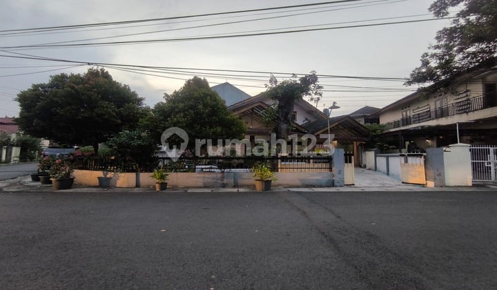 Rumah Lama Hitung Tanah (Hook) Dalam Besar Pasar Minggu