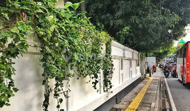 Dijual Rumah Area Dekat Mcd Kemang Jakarta Selatan
