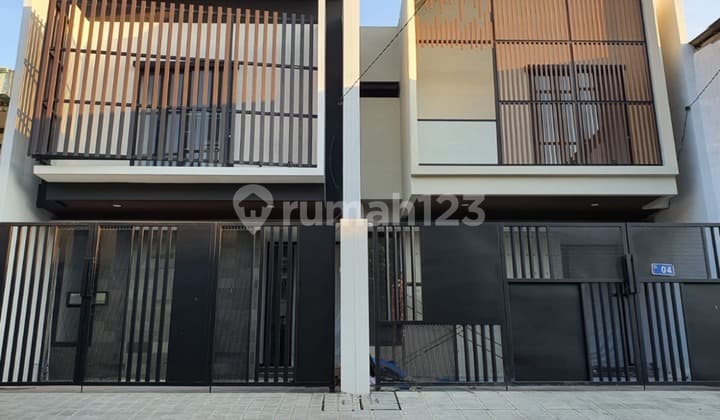 Rumah Baru Baruk Pondok Nirwana Dekat Merr Rungkut