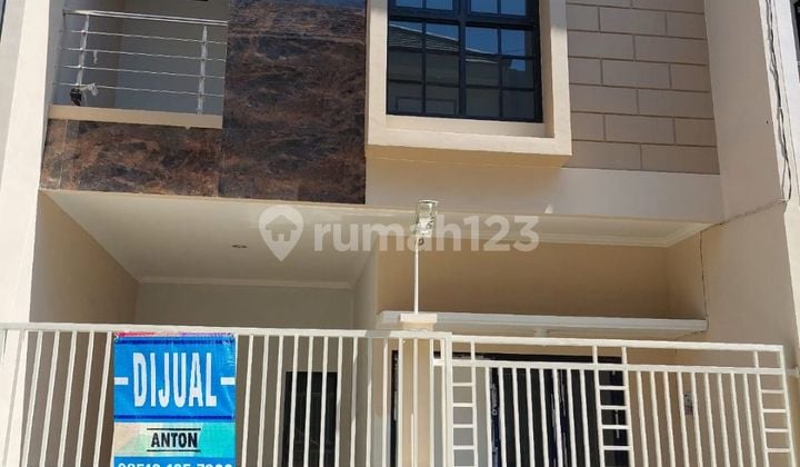 Rumah Baru Tengah Kota Dekat Tunjungan Plaza