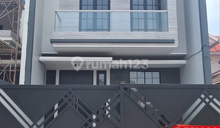 Jual Rumah Manyar Baru Dekat Pakuwon City Jual Rumah Manyar Baru Dekat Pakuwon City