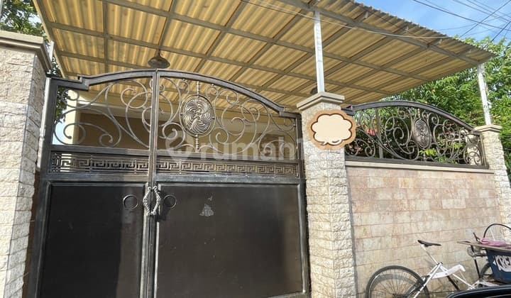 Cheap Putro Agung 1-Story House Near Pakuwon City Kapas Krampung