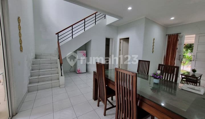 Disewakan Rumah dengan 3 Kamar Tidur Summarecon Serpong Phg di Cluster Topaz, Furnish