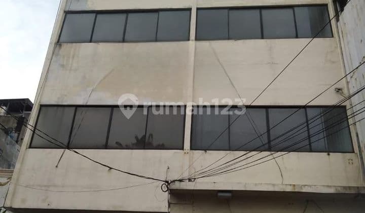 Ruko 3 lantai di jalan raya mangga besar jakarta di Mangga besar raya Ruko