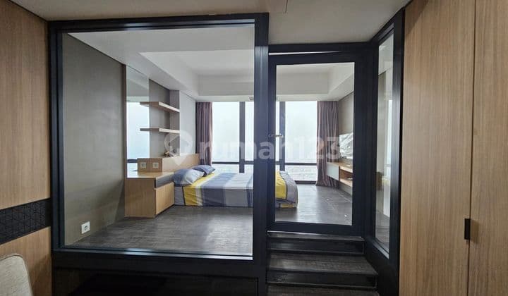 Apartemen The Smith Furnished