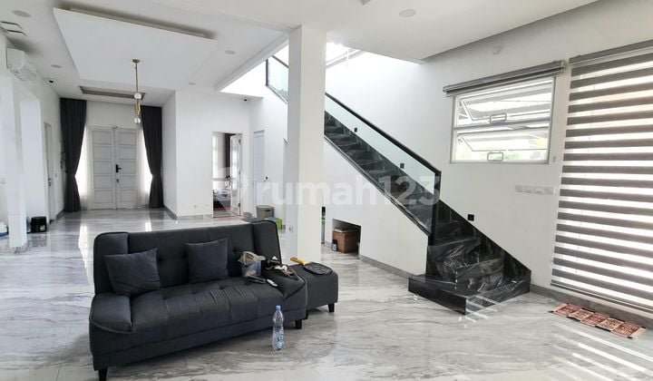 Jual.rumah 4.kamar.tidur.full.renovasi Di.pondok.hijau.golf Summarecon.serpong