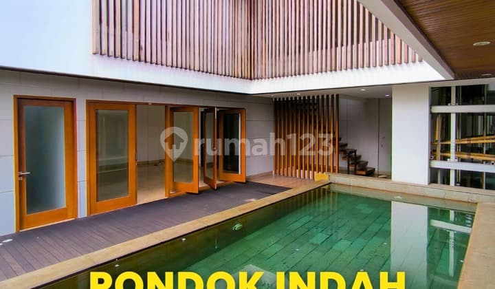 Rumah Mewah Dengan Swimming Pool Di Pondok Indah