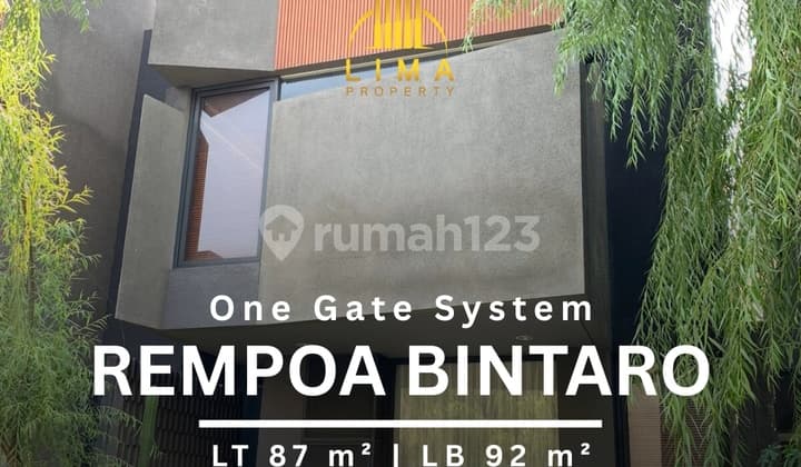 Rempoa South Jakarta House One Gate System Public Swimming Pool