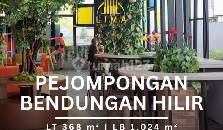 Kost 18 Kamar Kawasan Bisnis & Trategis Pinggir Jalan Utama