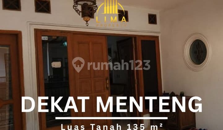House Near Menteng Suitable for Residence or Boarding