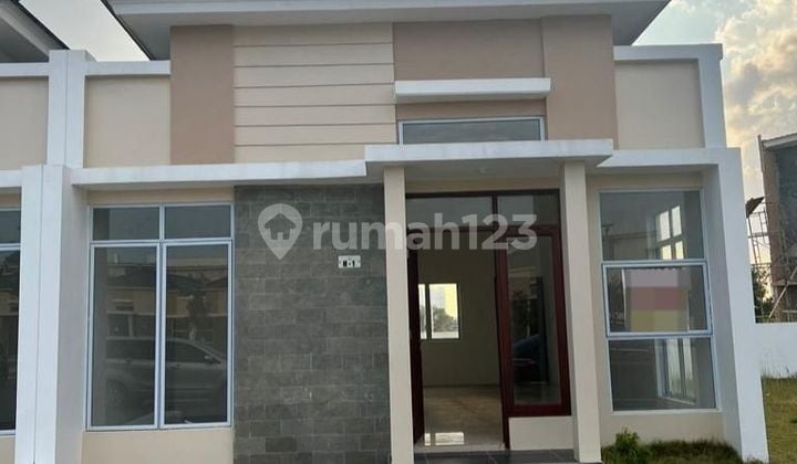 Rumah di Jl Raja Alikelana, Perum Cemara Park