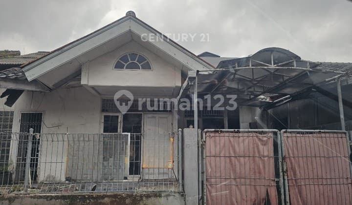 For Sale Land and Building in Taman Modern Cakung, Jakarta