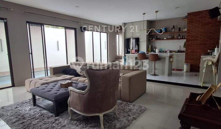 Dijual Cepat Rumah Ada Kolam Renang Di Jagakarsa Jakarta Selatan