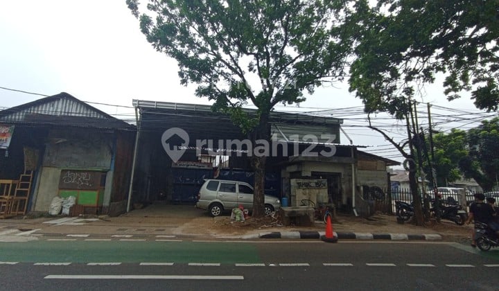 For Sale House and Workshop in Klender Duren Sawit, East Jakarta
