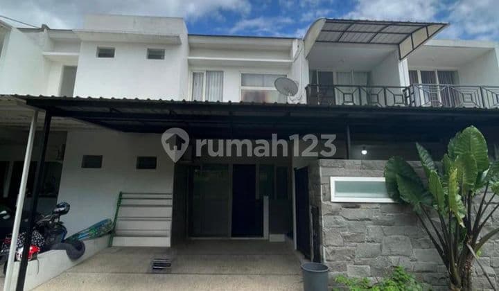 Dijual Cepat Rumah Siap Huni Di Decasa Residence, Surabaya Barat