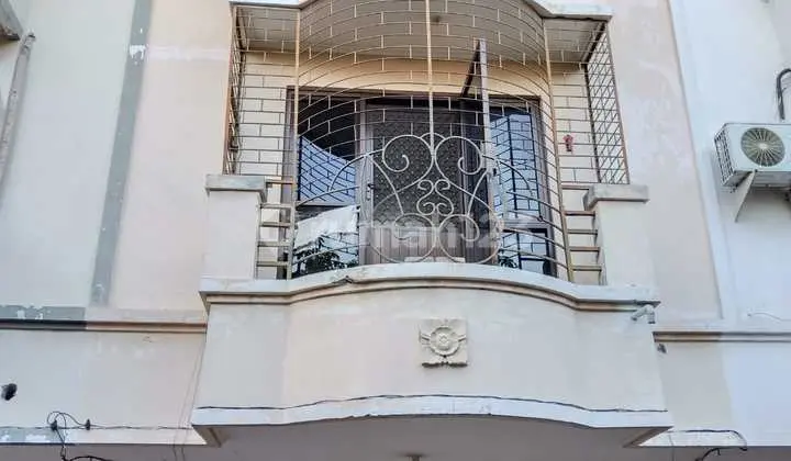 Dijual Cepat Ruko di Kawasan Pertokoan Center Point, Kenjeran