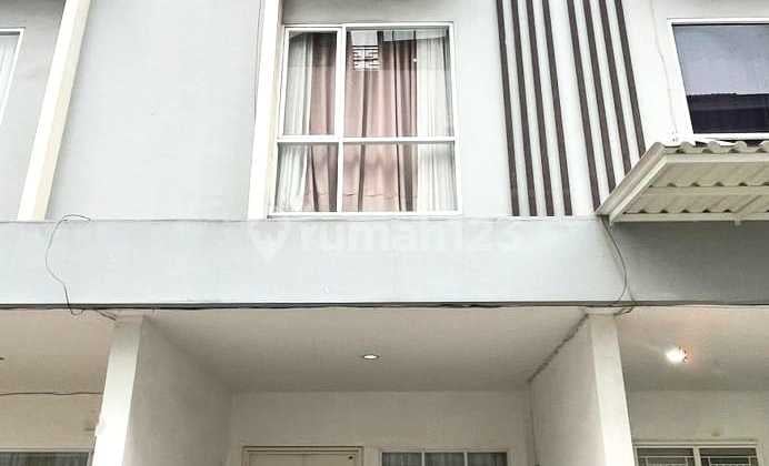 Dijual Rumah 3 Lantai Cluster Cendrawasih Residence Jakbar