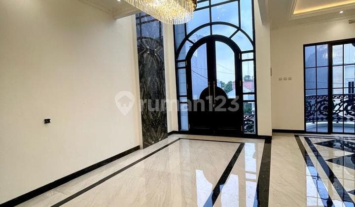 For Sale American Classic House South Jakarta