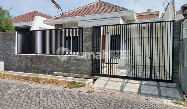 Termurah Terawat Row 3 Rumah Manyar Tirtoyoso