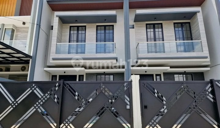 New Premium Termurah Row 3.5 Manyar Kertoadi Sisa 1